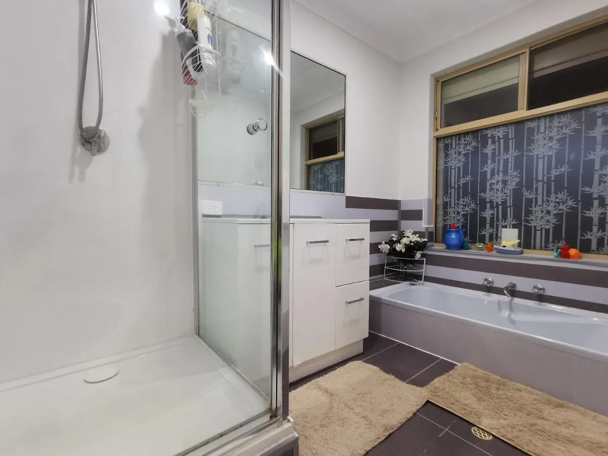 Entire House With 4 Bedrooms Fully Air Conditioned Perth
