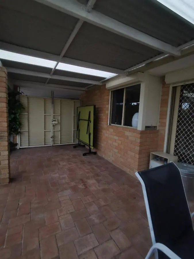 Сasa de vacaciones Entire House With 4 Bedrooms Fully Air Conditioned Perth