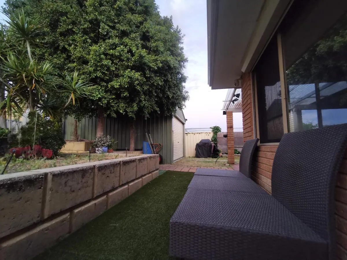 Entire House With 4 Bedrooms Fully Air Conditioned Perth